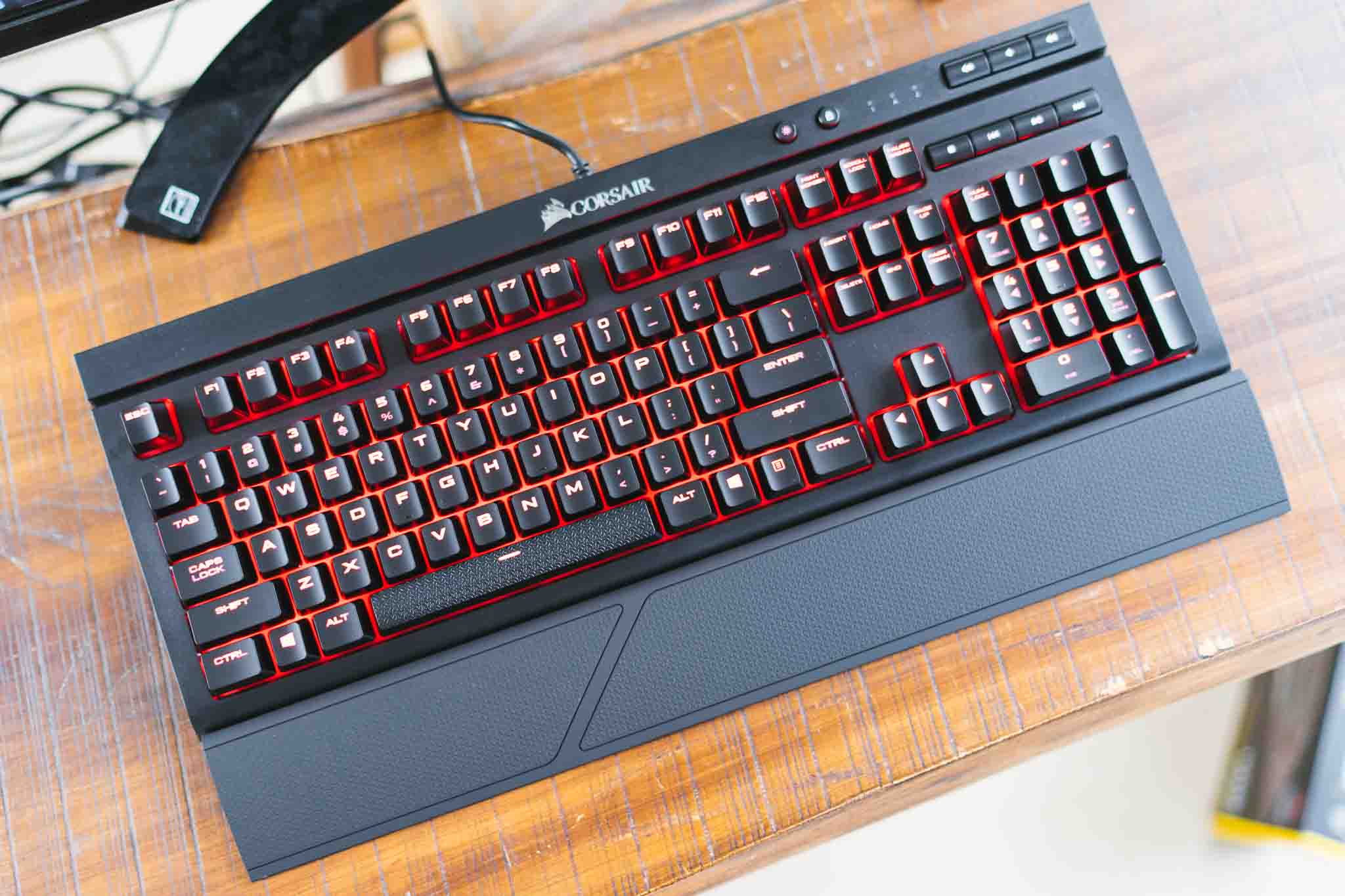 [Computex 2017] Trên tay bàn phím cơ Corsair K68: Cherry MX đỏ, chống bụi và nước, giá 100 USD