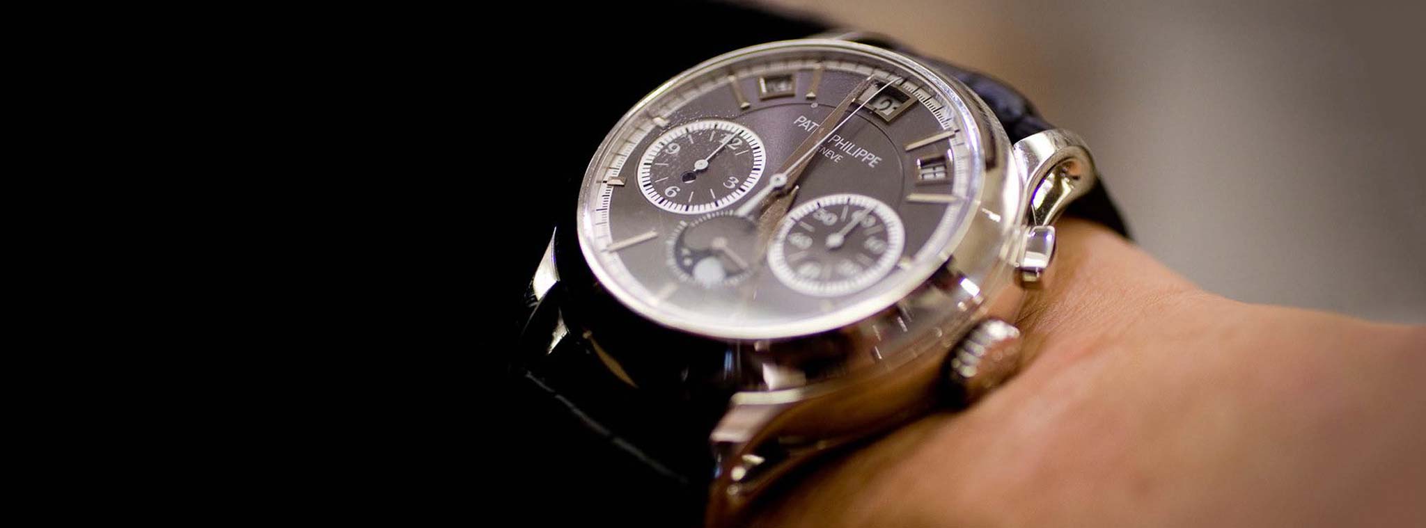 Tổng thống Nga Putin bán đấu giá PatekPhilippe 5208P: một trong những chiếc đồng hồ mắc và hiếm nhất