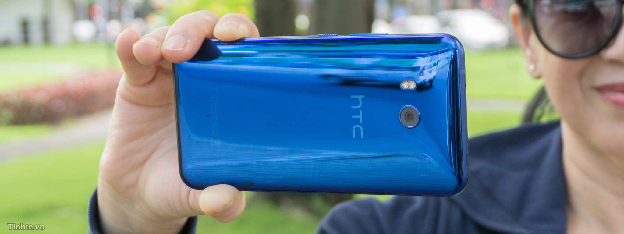Tính năng bóp của HTC U11: nút chụp ảnh quay trở lại theo cách bạn không ngờ tới