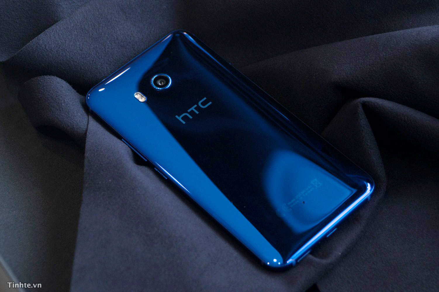 Cảm nhận nhanh HTC U11: cái tốt xuất phát từ những thứ cơ bản nhất