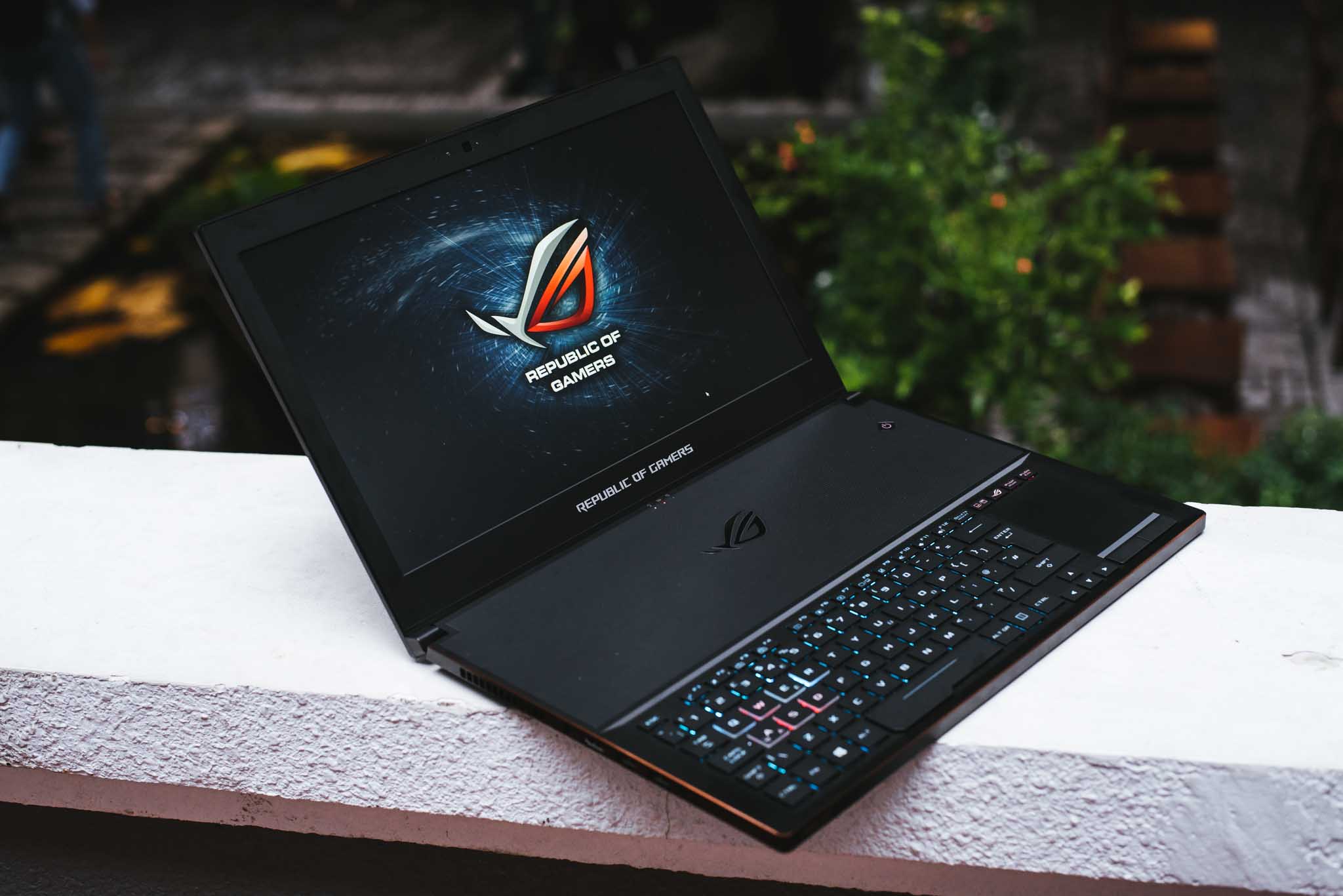 Trải nghiệm nhanh laptop ASUS Zephyrus max cấu hình, giá 80 triệu, bán Quý 4/2017 tại Việt Nam