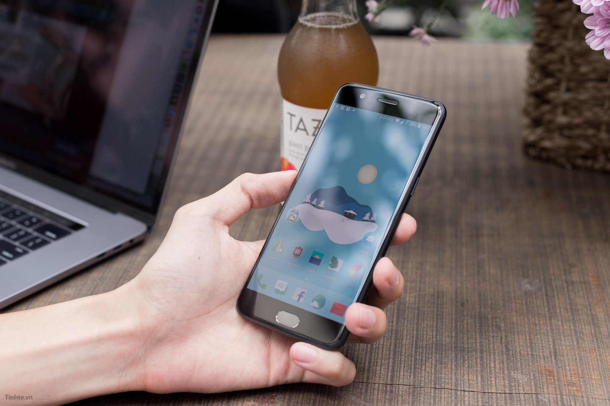 Đánh giá OnePlus 5: Sức mạnh siêu phàm trong một thân hình hơi nhàm