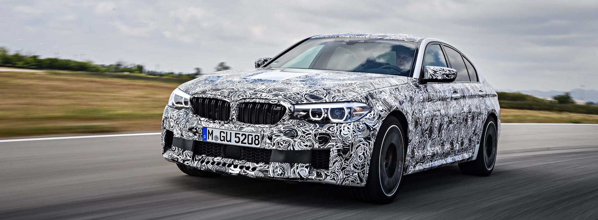 [Video] BMW M5 chạy thử ở Nürburgring