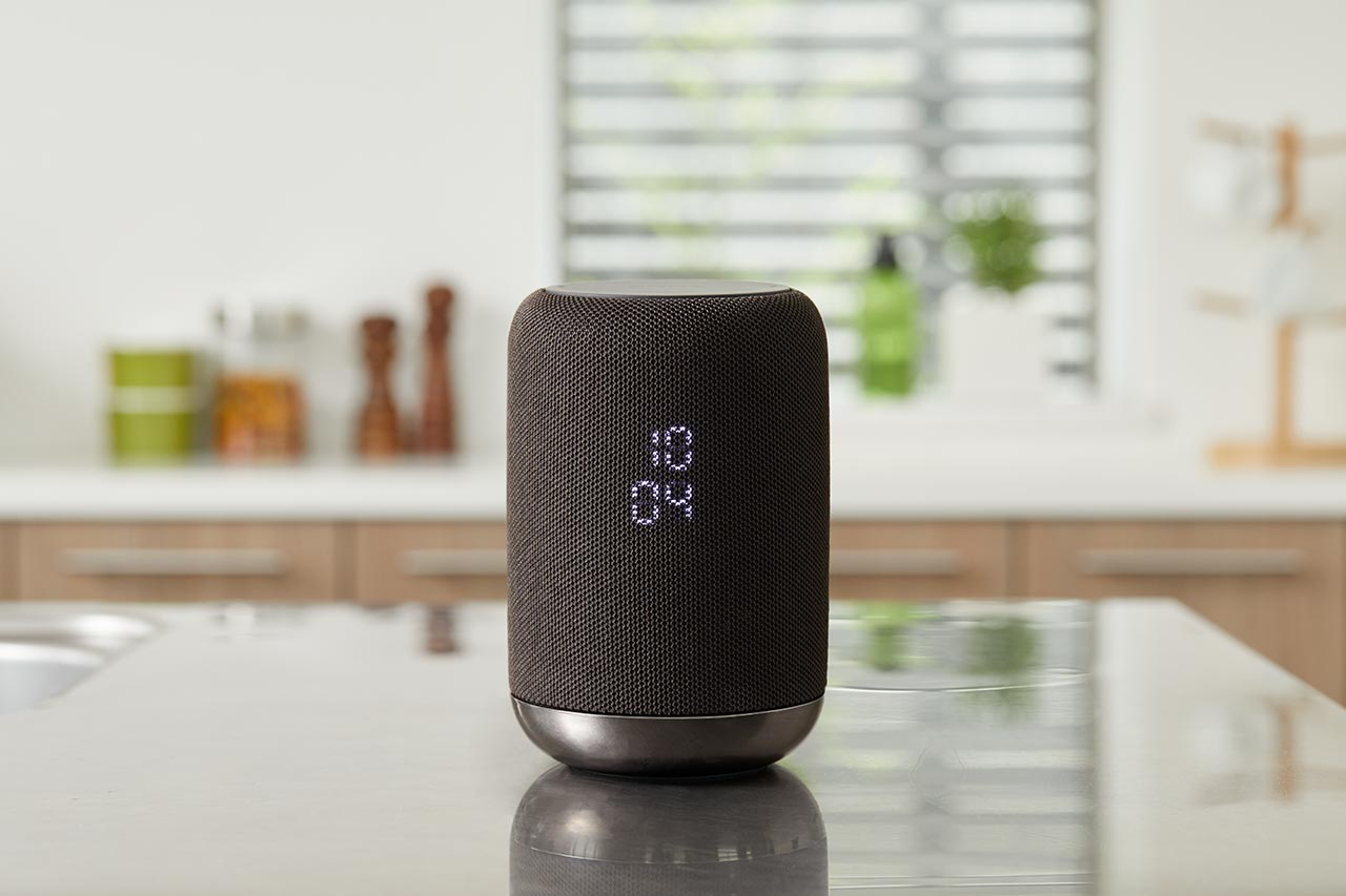 Sony ra mắt loa 360 độ hỗ trợ Google Assistant, thiết kế tương tự HomePod, giá khoảng 6 triệu