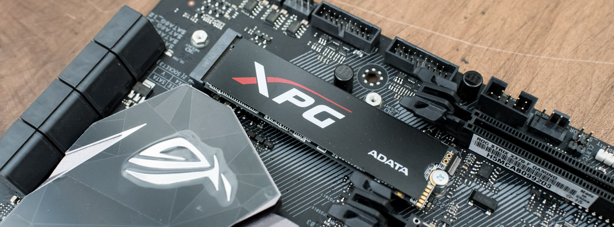 Đánh giá ổ ADATA XPG SX8000: hiệu năng tốt, có heatsink tản nhiệt, giá 3,3 triệu cho 256 GB