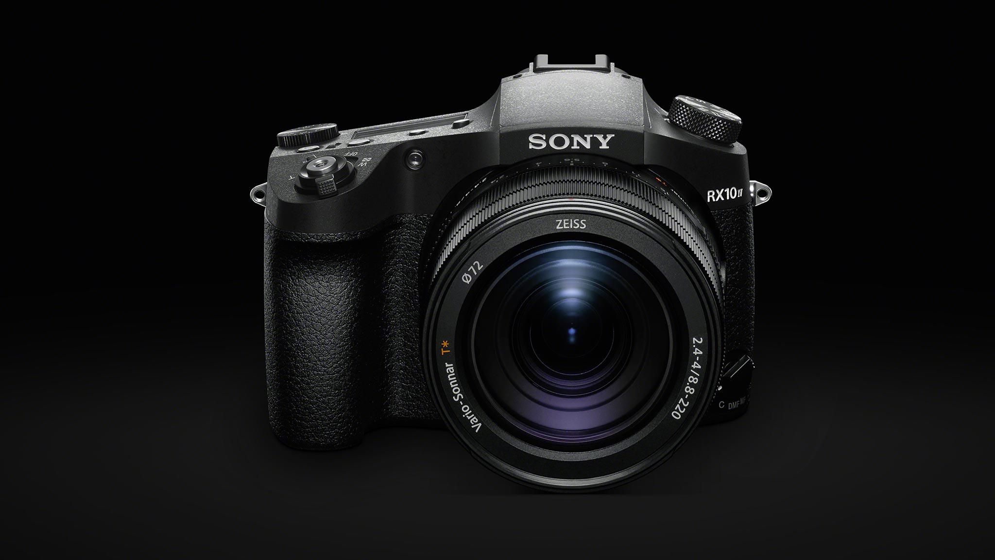Sony ra mắt RX10 IV: 20.1 MP 1", lấy nét lai, chụp 24 fps, màn hình cảm ứng, $1.700