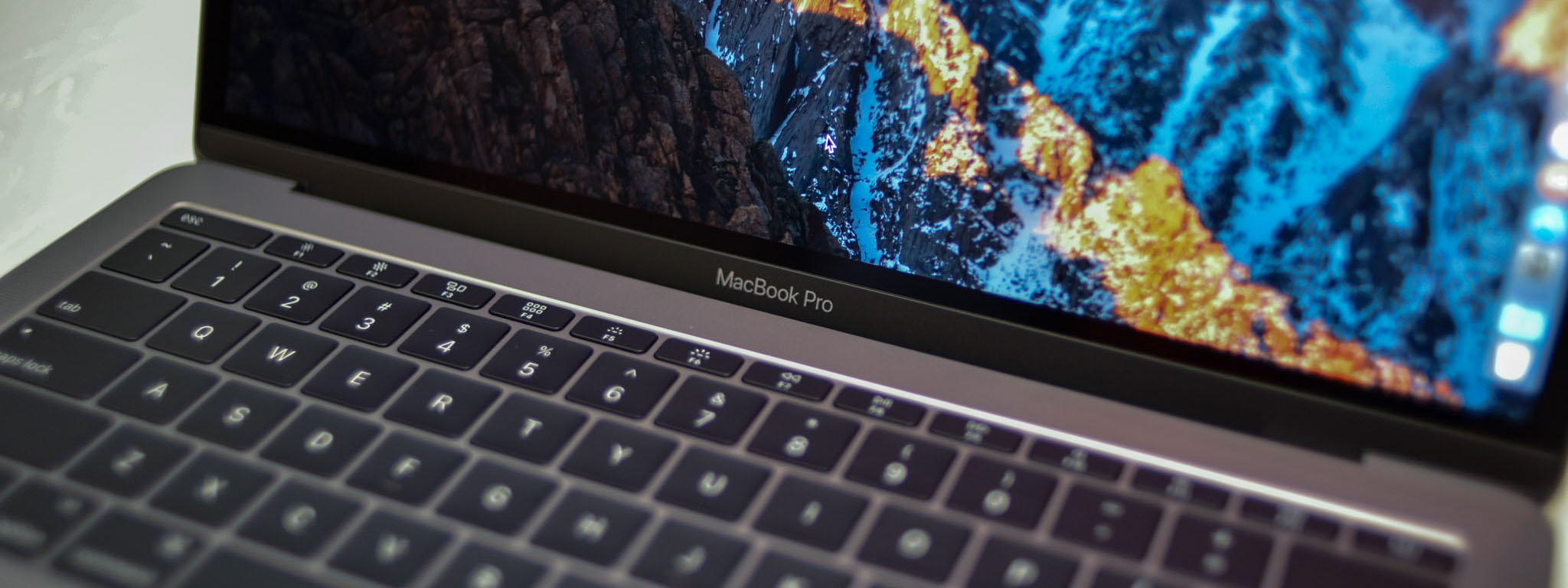 Apple sẽ phát triển CPU riêng cho MacBook, chip băng tần và vi điều khiển cảm ứng cho iPhone/iPad?