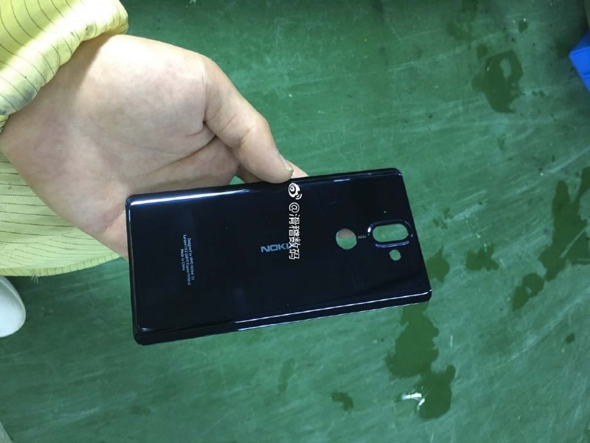 Lộ ảnh mặt lưng của Nokia 9: camera kép, thiết kế gần giống Nokia 7