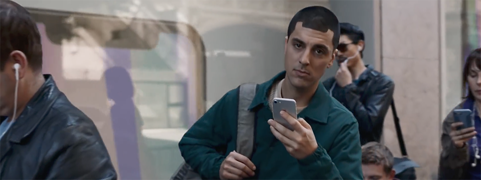 Samsung tung ra clip quảng cáo mới về Note 8: chuyện về anh chàng iFan chuyển sang dùng Note 8