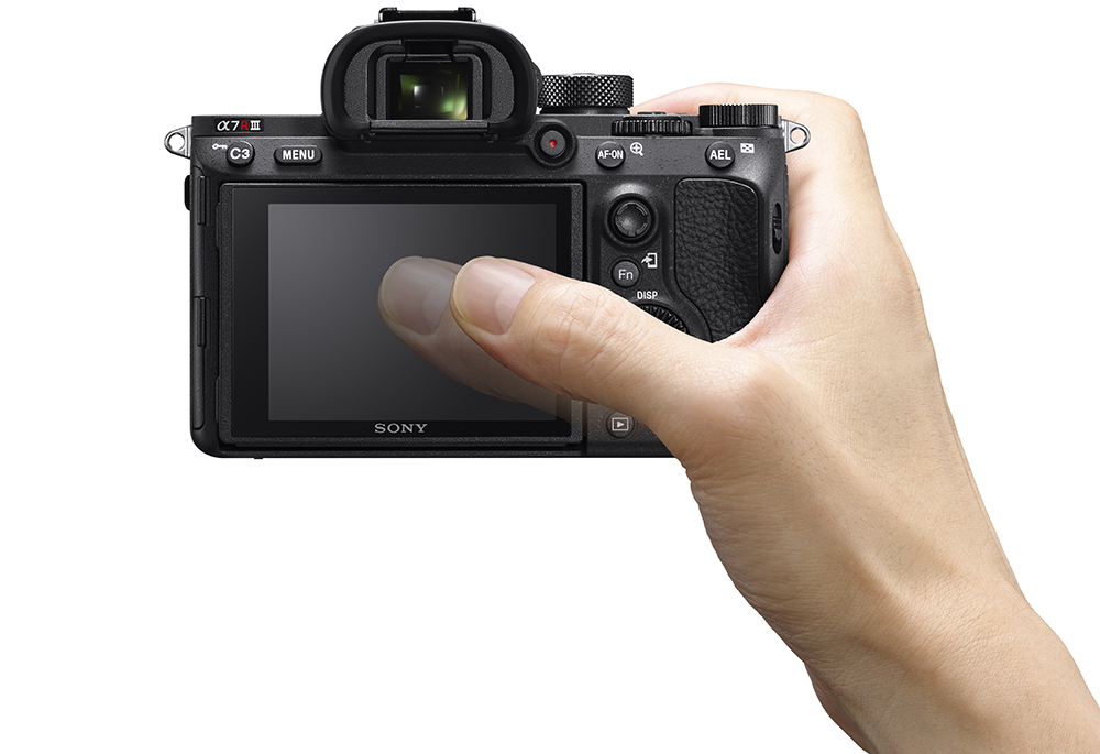 [Infographic] Máy ảnh Sony A7R III: 10 điểm đáng chú ý & dành cho ai?