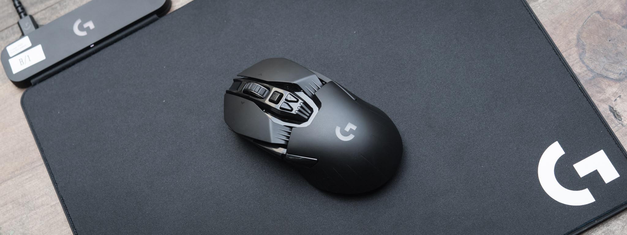 Logitech PowerPlay và G903 LightSpeed: dùng chuột không dây không lo hết pin!