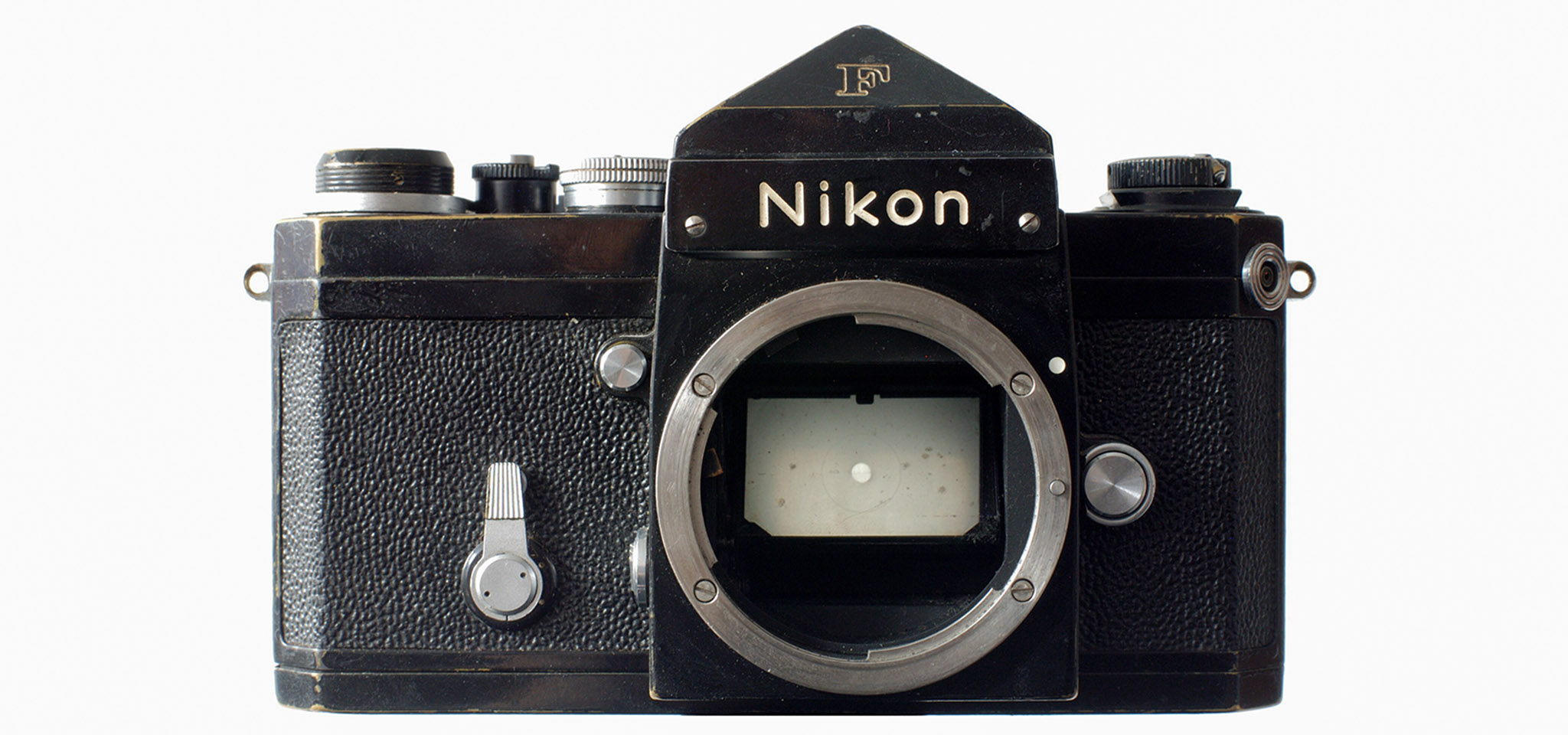 Nikon Nhật Bản mở dịch vụ sửa chửa máy ảnh phim và các ống kính cũ, hạn chót nhận máy tháng 3/2018