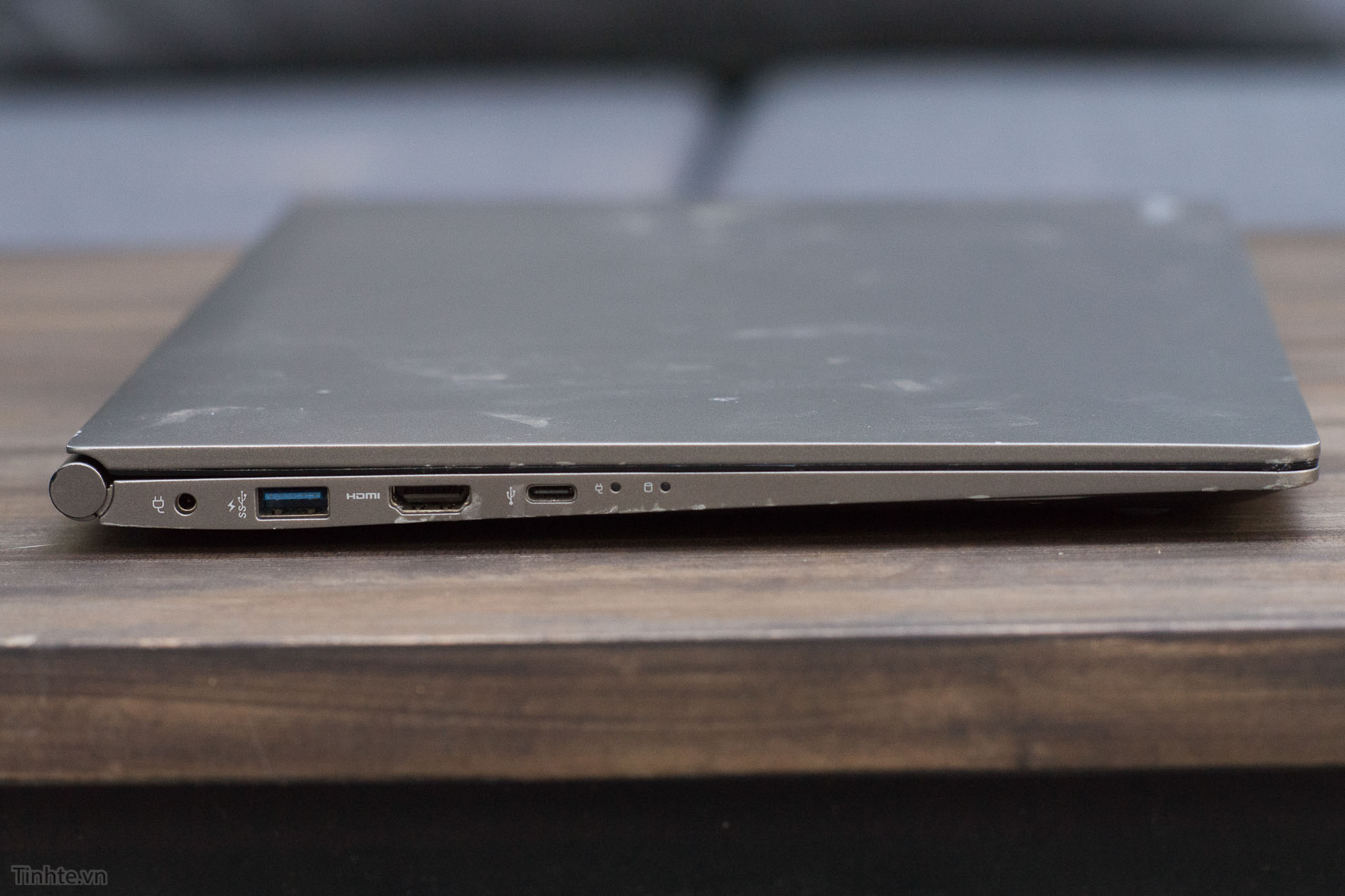Sao laptop gram của LG mỏng nhẹ "như giấy" mà lại siêu bền như vậy? 4198262_LG_Gram_thu_do_Ben_Tinhte.vn