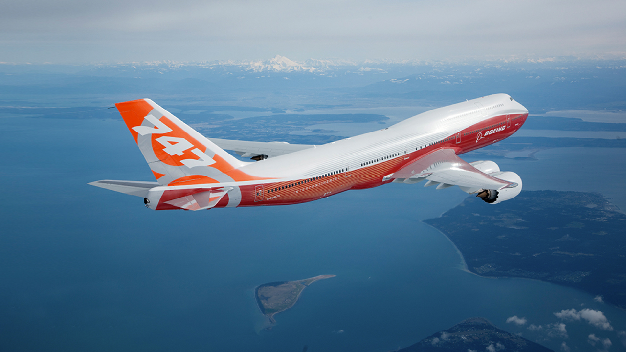 Đang tải Boeing_747_8.jpg…