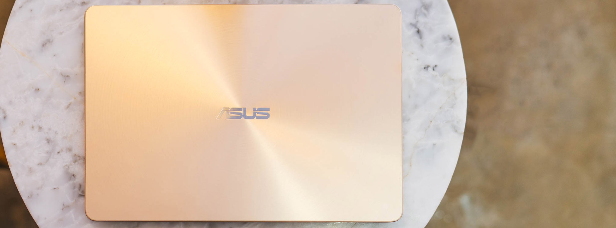 Đánh giá nhanh ASUS Zenbook UX430: Ultrabook dành cho các bạn thích sự thực dụng