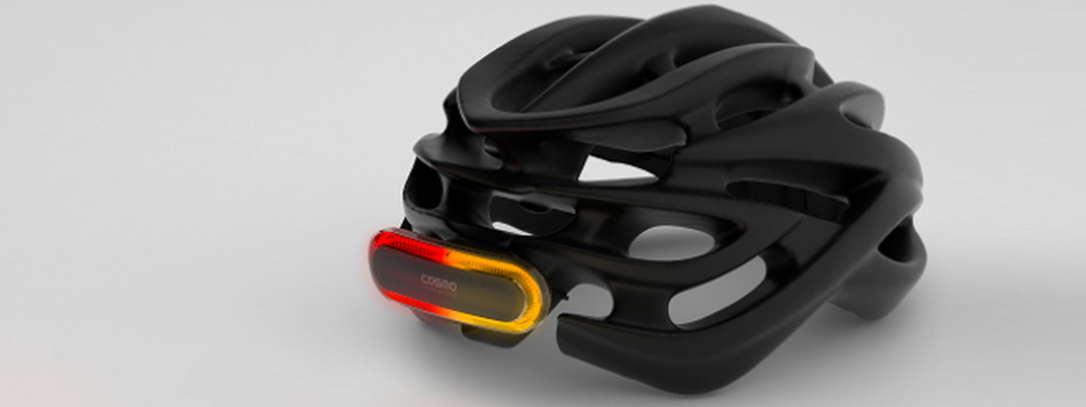 Cosmo Bike - đèn LED thông minh gắn lên mũ bảo hiểm, giá từ 60 đô