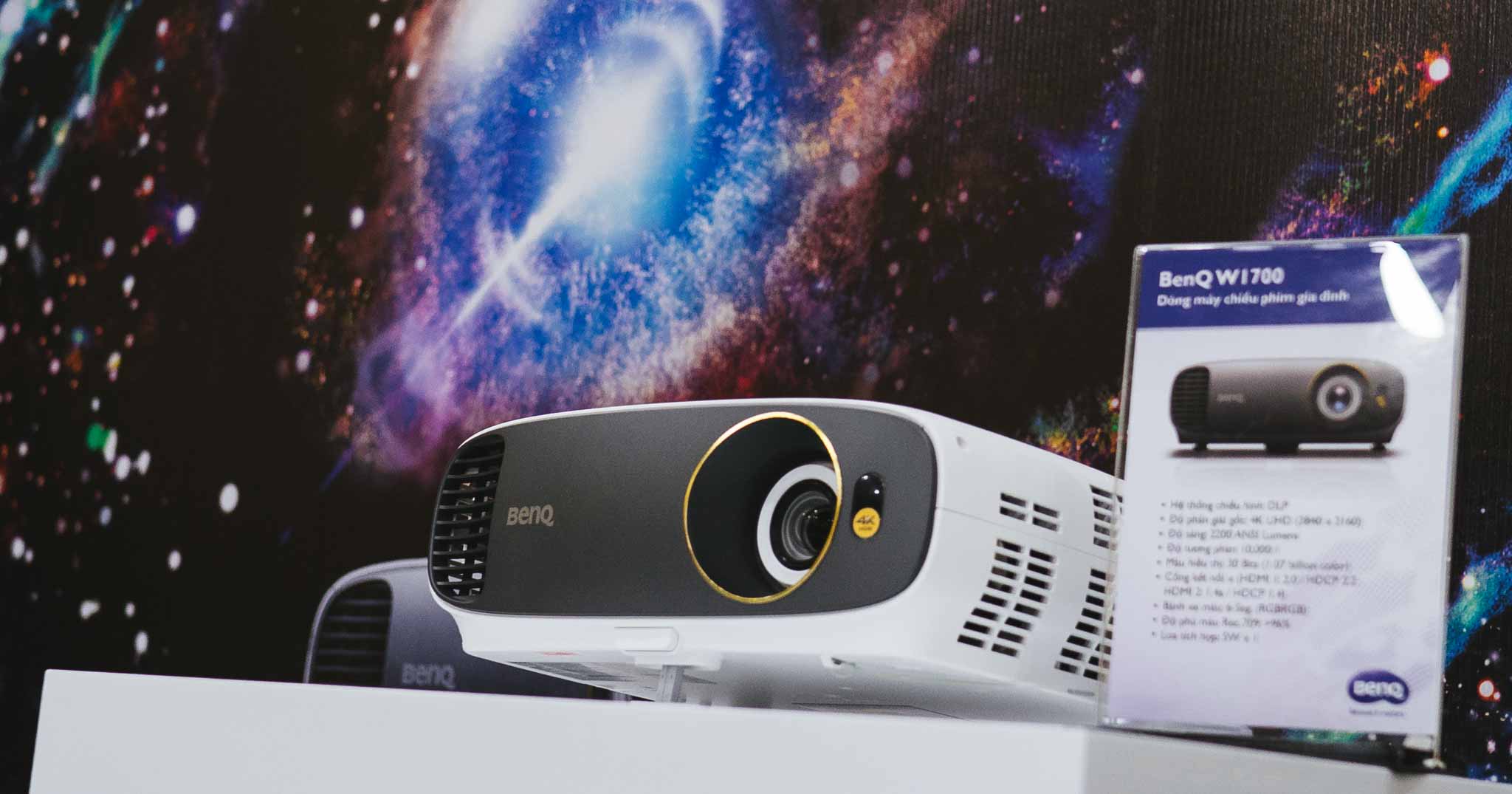 BenQ Việt Nam ra mắt máy chiếu 4K tại gia W1700, công nghệ DLP, hỗ trợ HDR, giá 46 triệu