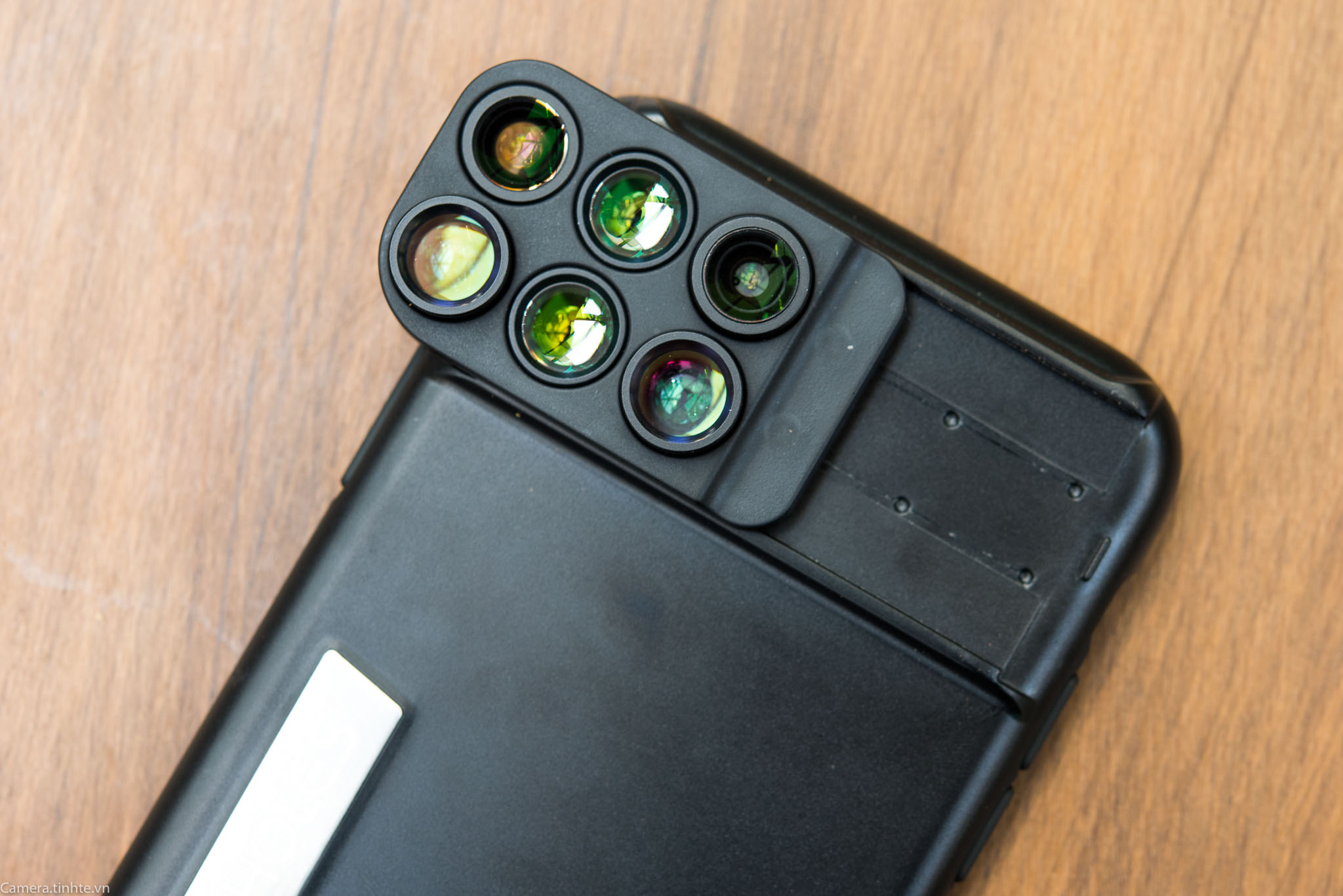 Đang tải Tren tay ong kinh P-Hole lens iPhone X - Camera.tinhte.vn-7.jpg…
