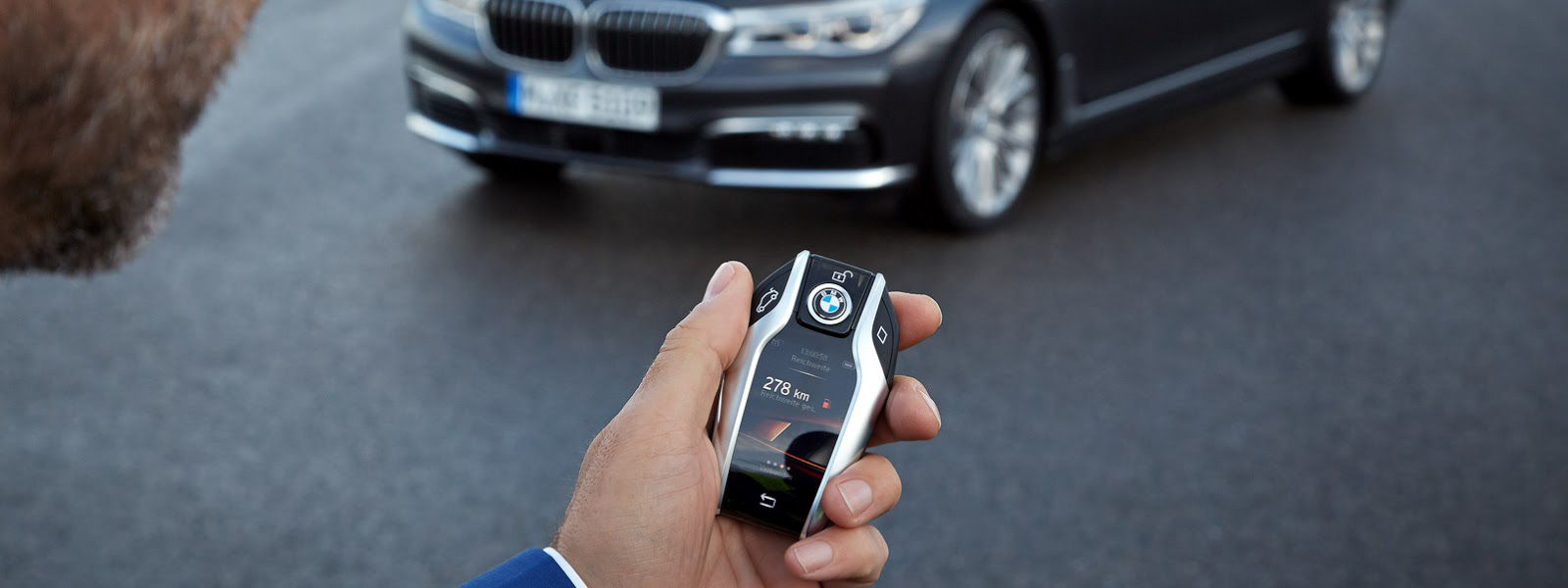 Người đi BMW sắp có thể dùng smartphone làm chìa khóa xe