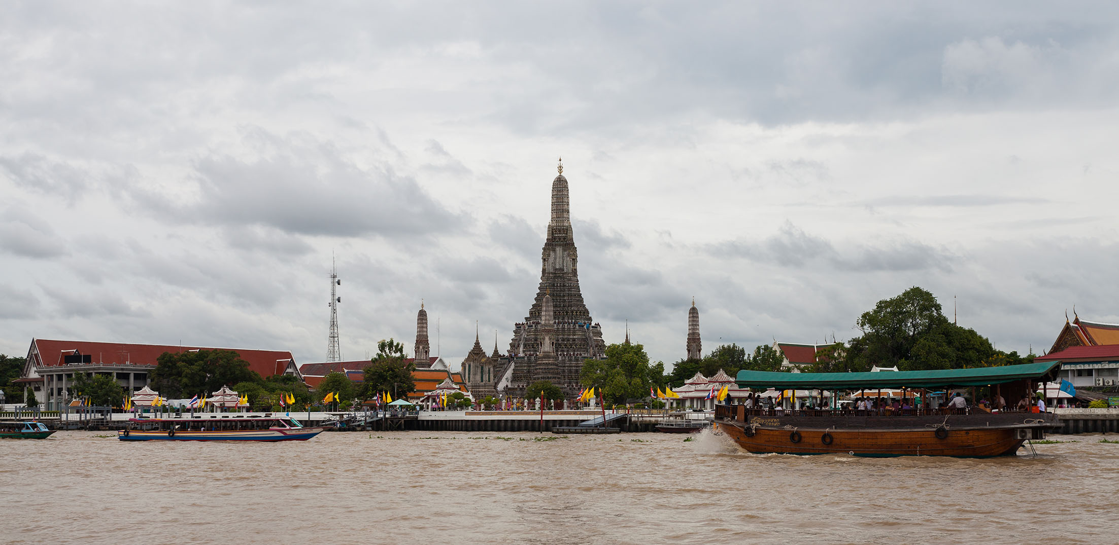 Kinh nghiệm du lịch Bangkok Thái Lan tự túc (Phần 3: danh lam thắng cảnh, hoàn thuế)
