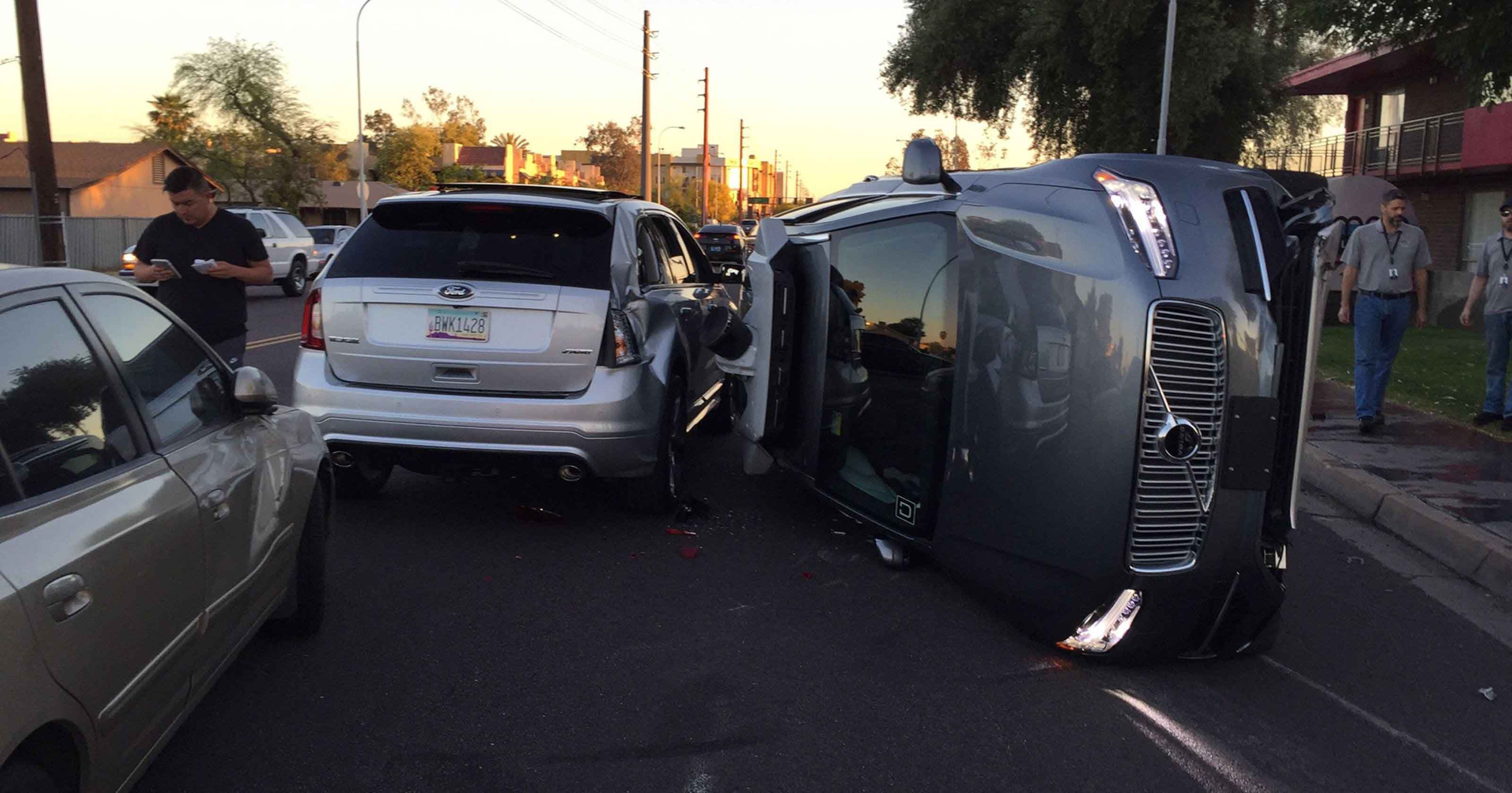 Xe tự hành tông chết người qua đường tại Arizona, Uber ngưng mọi hoạt động thử nghiệm đợi điều tra