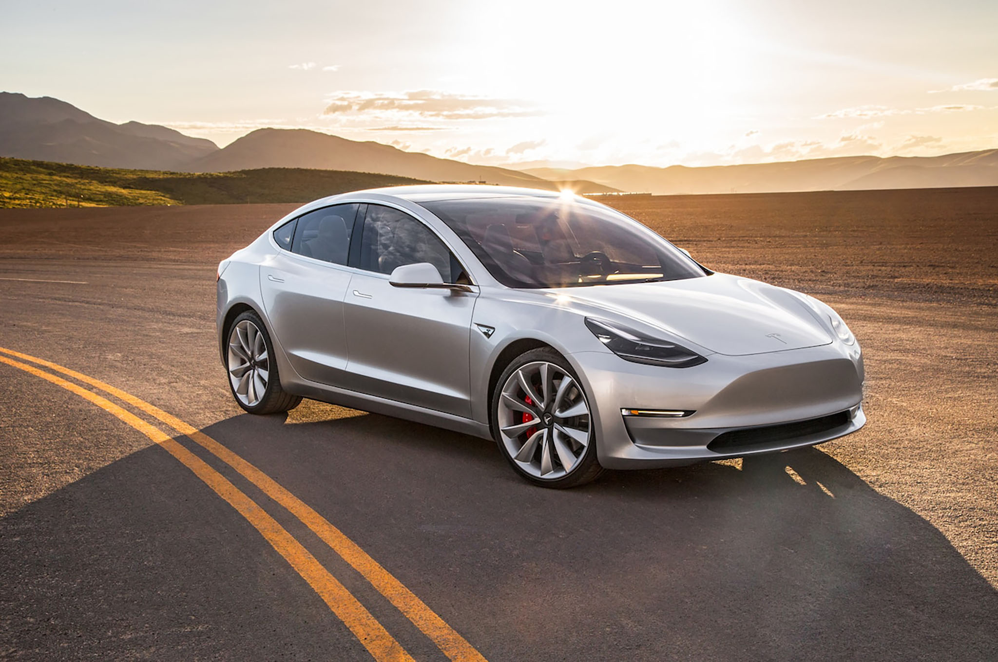 Đang tải Tesla Model 3.jpg…