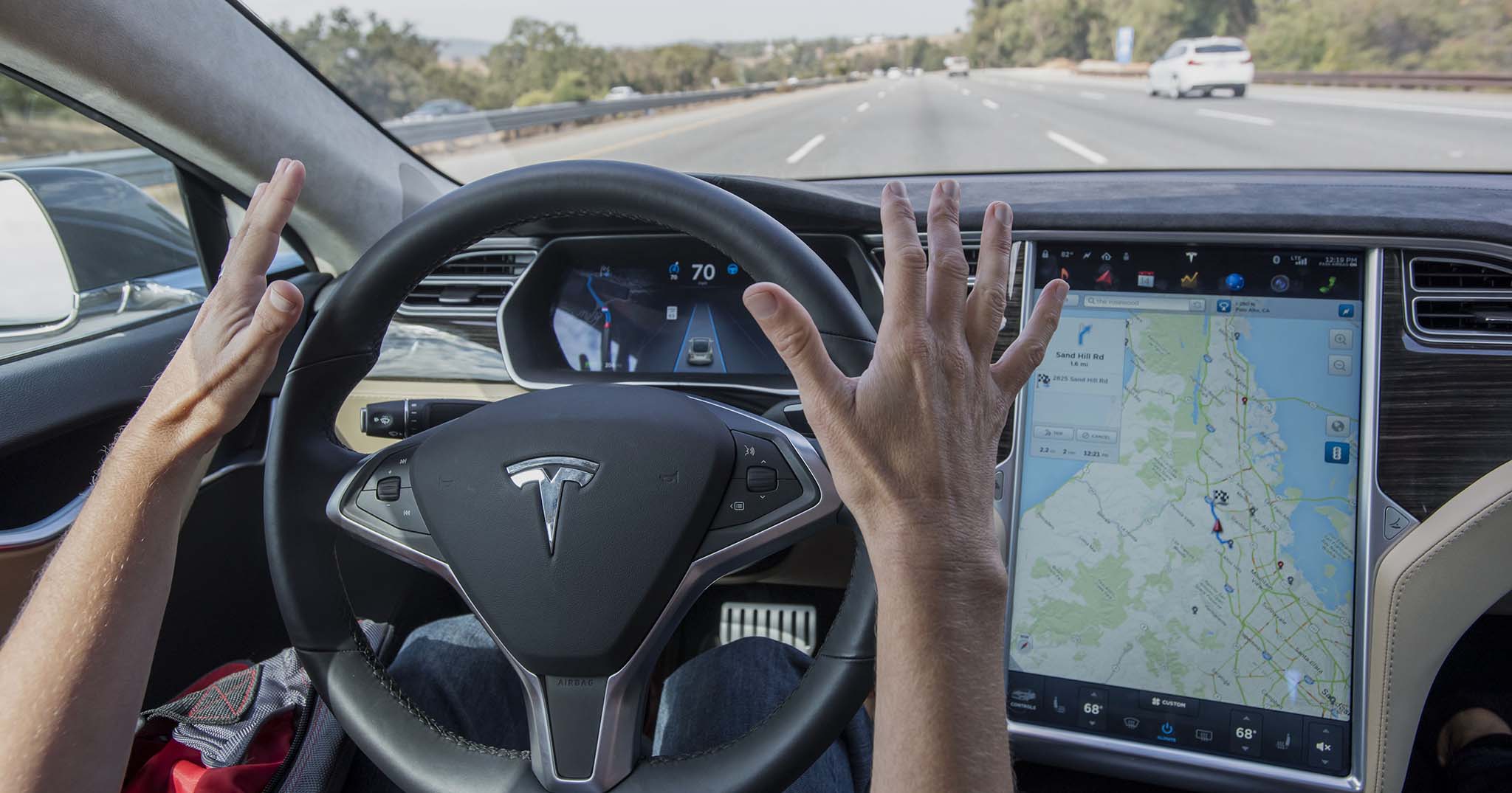 Elon Musk khẳng định tính năng tự lái Autopilot trên xe Tesla không bao giờ hoàn hảo!