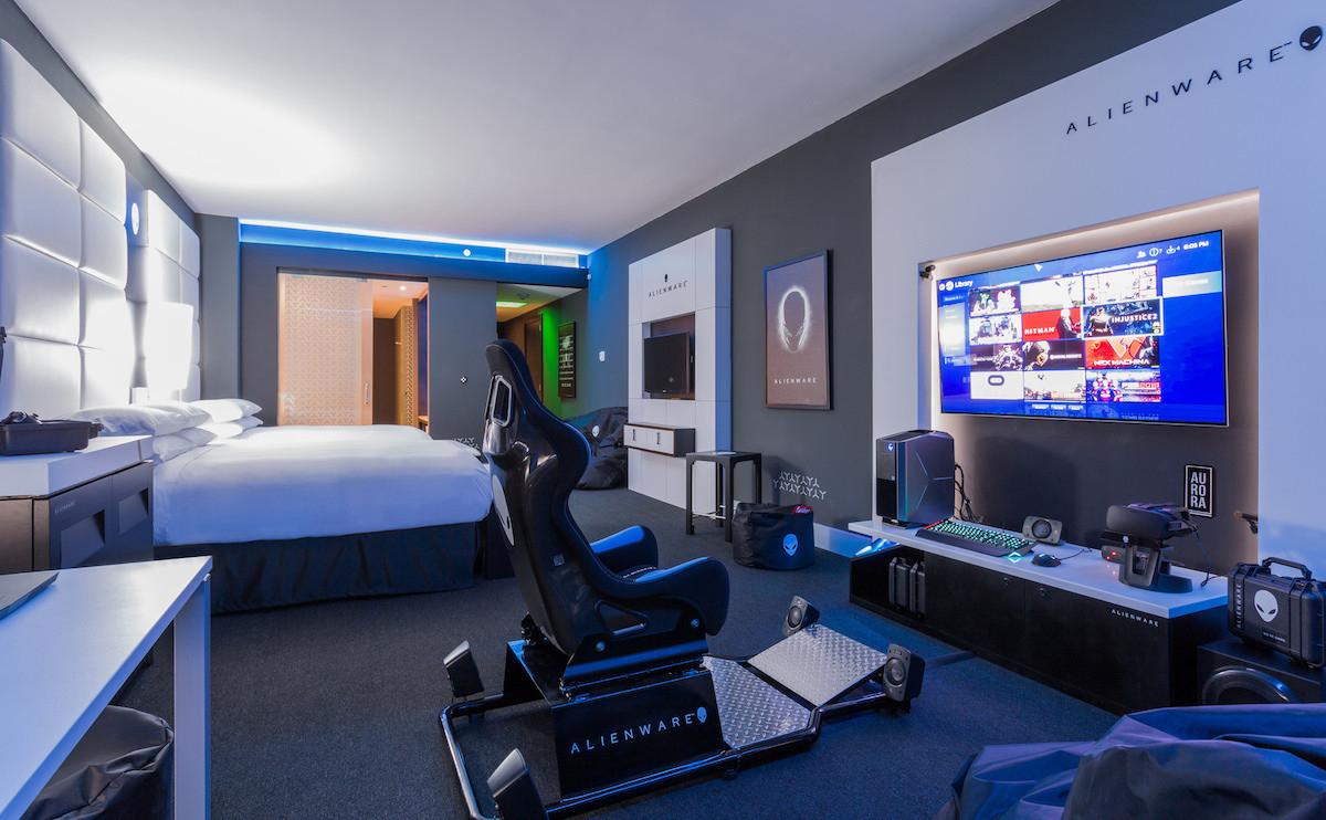 Khách sạn Hilton ở Panama có một phòng riêng cho game thủ với 2 máy Alienware