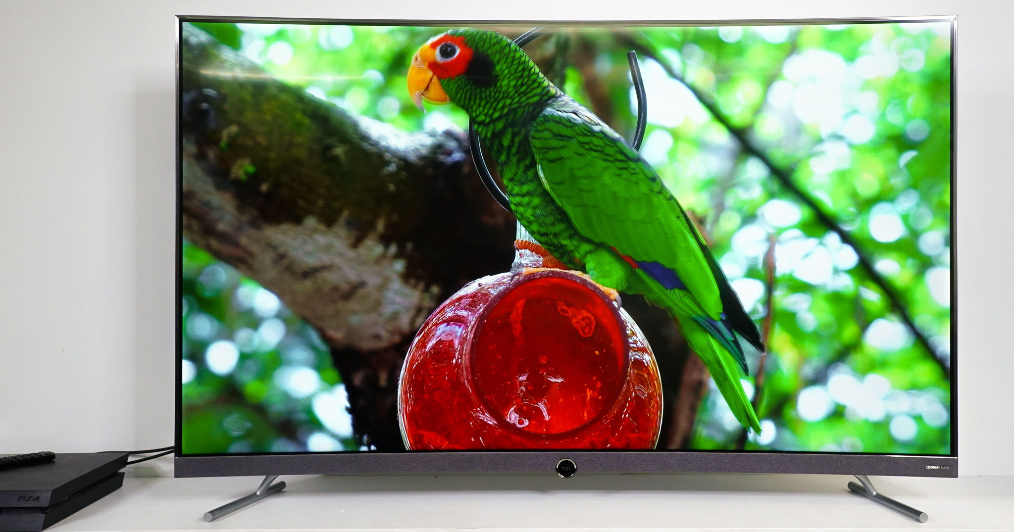 Trên tay TCL P5: TV 4K HDR màn hình cong 4000R, phiên bản 55 inch giá chỉ 17 triệu