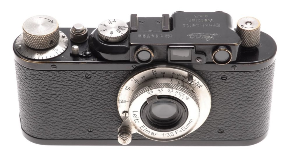 Đang tải Leica II Black 4.jpg…