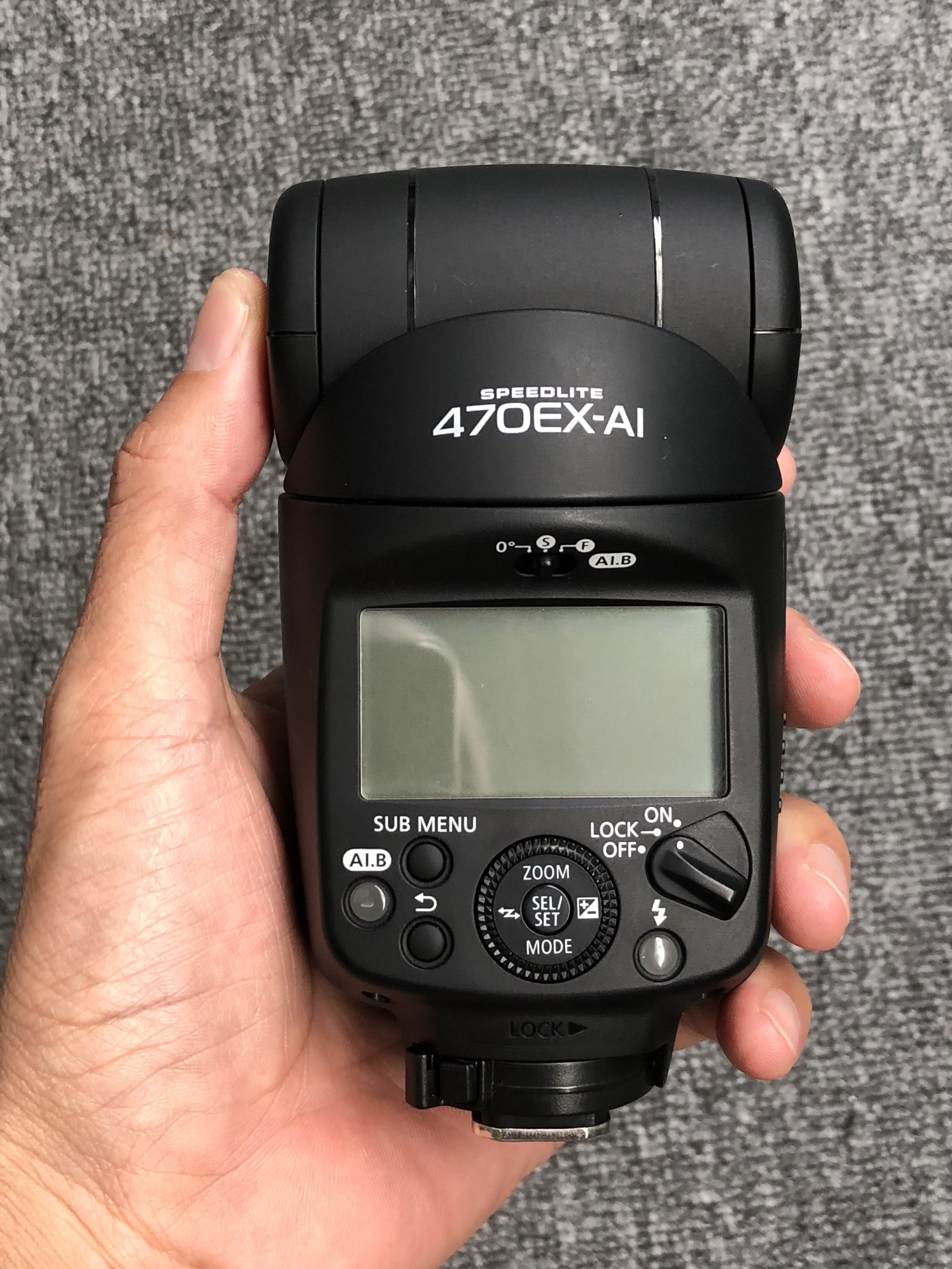 Đèn flash máy ảnh giờ cũng AI rồi: Canon  470EX-AI