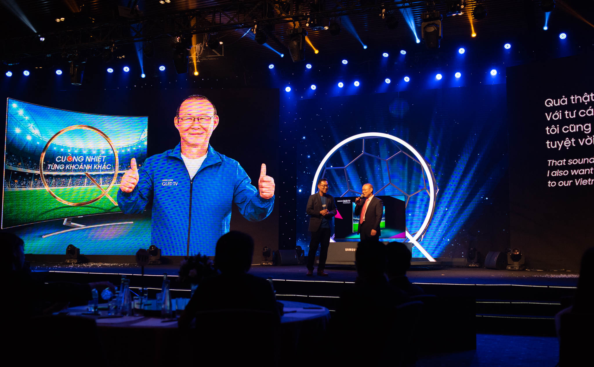 Samsung giới thiệu các TV QLED 2018 ở Việt Nam, cho khách hàng ở nhà được thiết kế theo các bộ phim