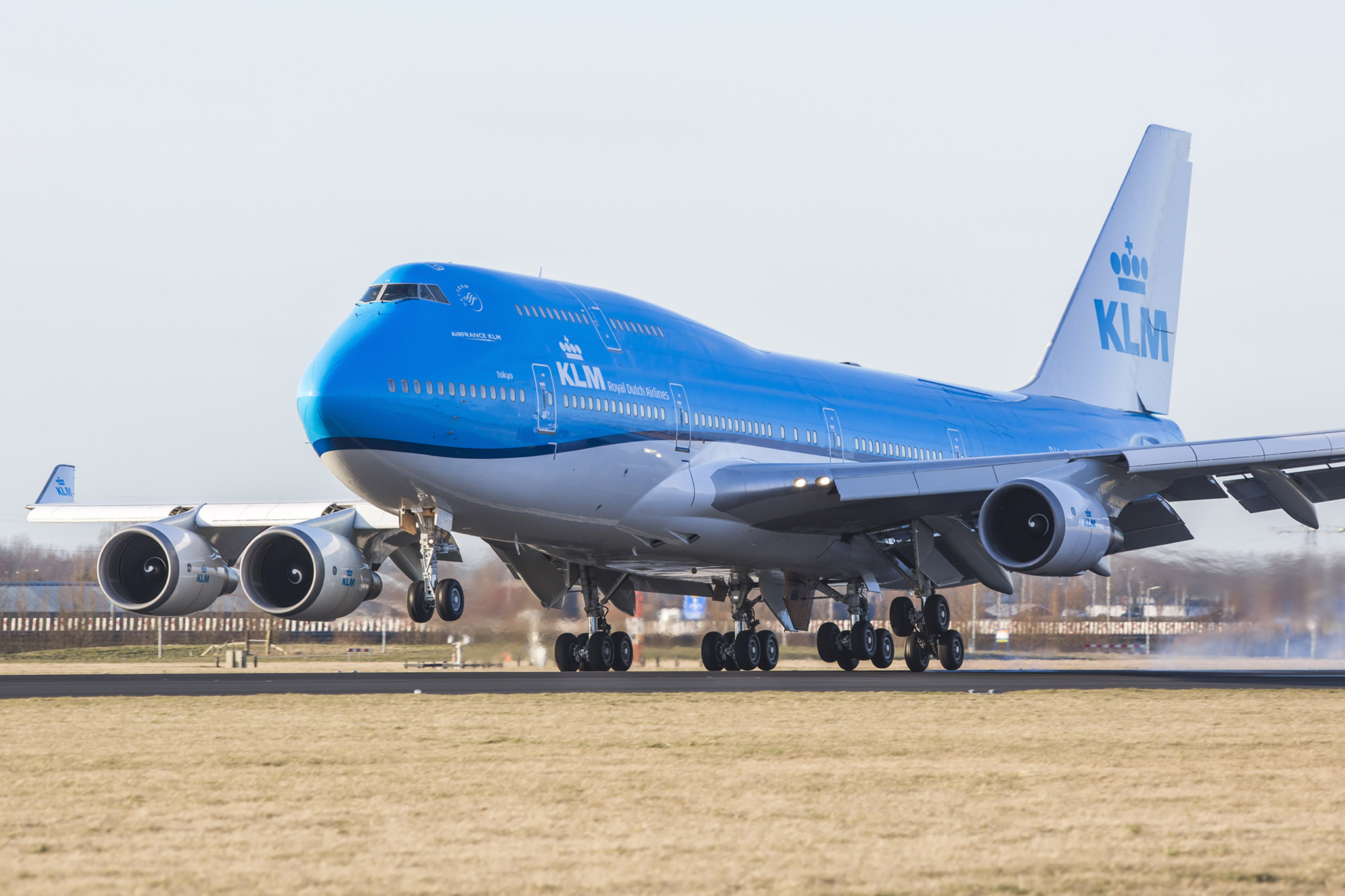 Đang tải KLM.jpg…