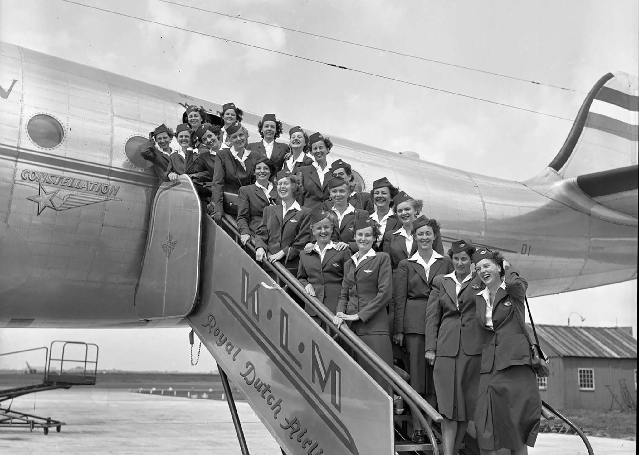 Đang tải KLM 1950 L-749.jpg…