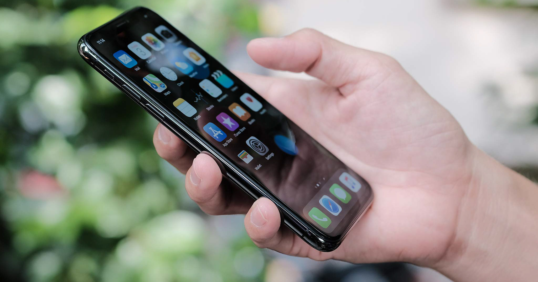 Tất cả iPhone ra mắt năm 2019 sẽ sử dụng màn hình OLED?