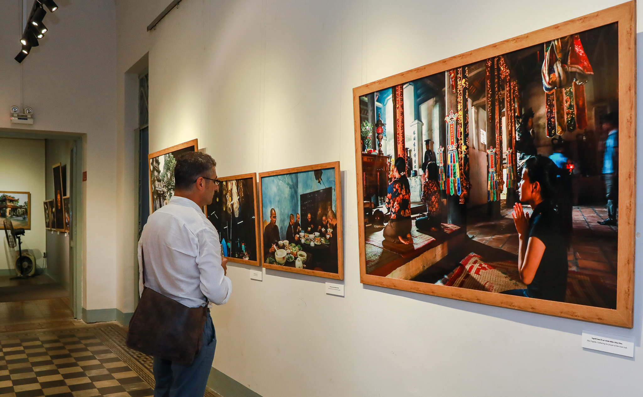 Một vòng triển lãm ảnh Pagodas Vietnam của Nicolas Cornet (01 - 10/6)