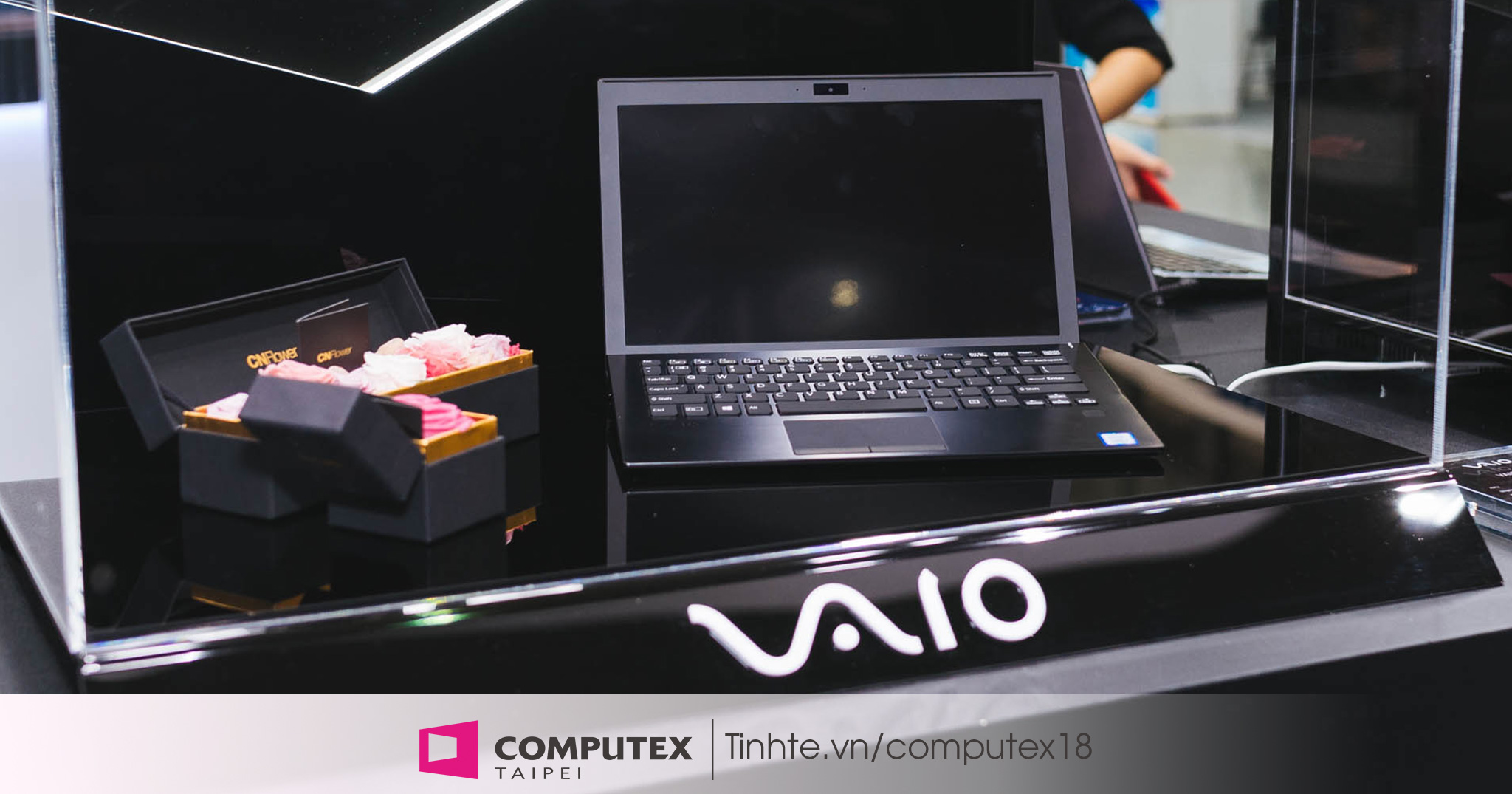 #Computex18 Trên tay laptop Vaio S11 và S13: Thiết kế nhỏ gọn, gõ phím quá đã, sản xuất tại Nhật