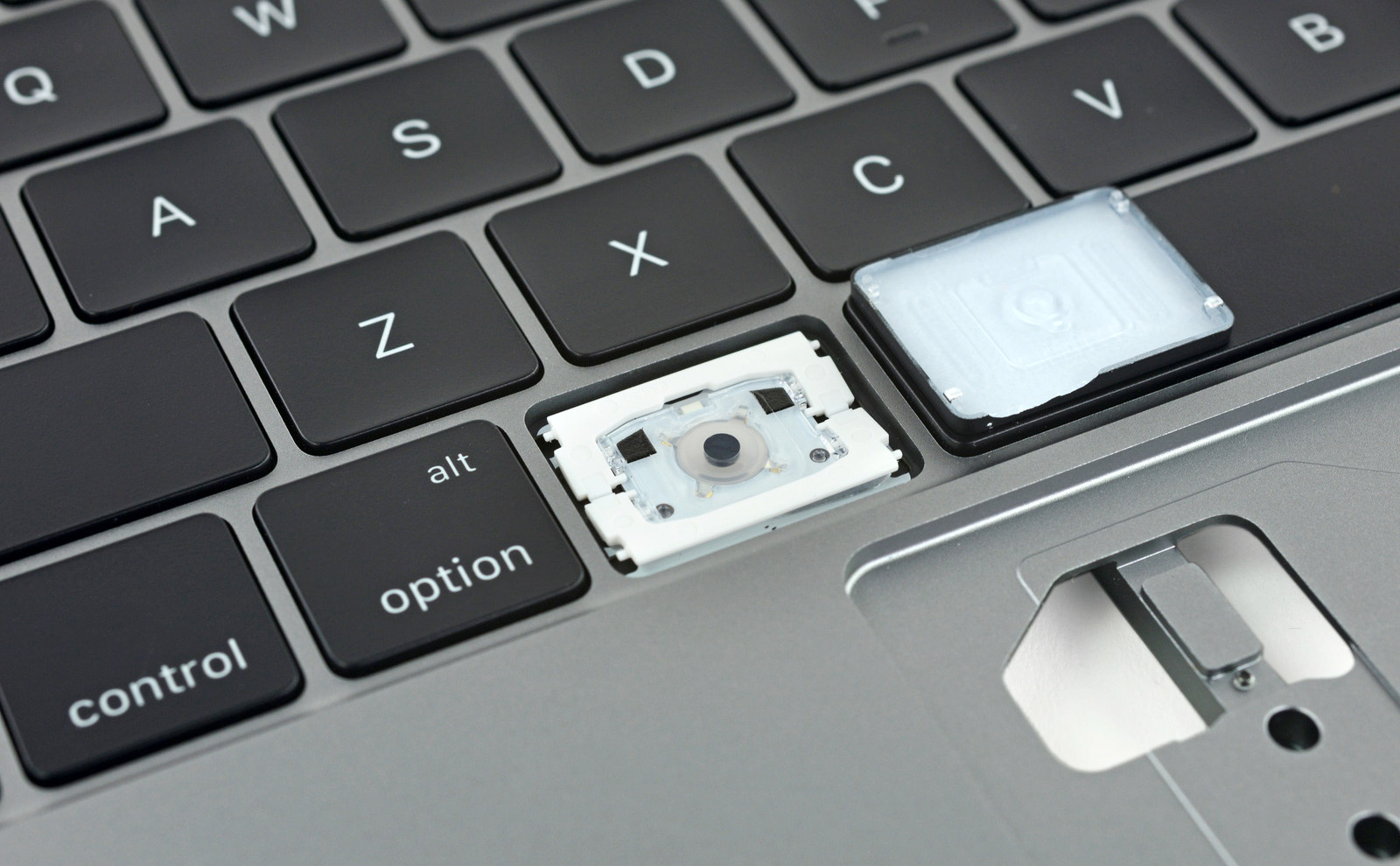 Mọi thông tin cần biết về chương trình sửa bàn phím miễn phí của MacBook và MacBook Pro