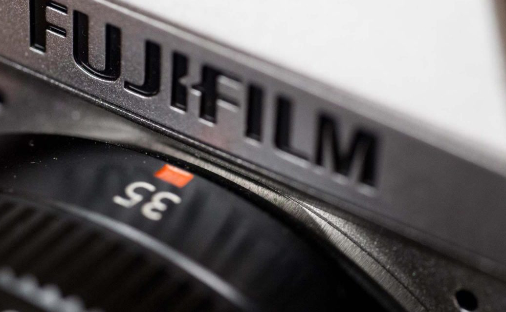 Fuji đăng ký mẫu máy mới, một máy ảnh không gương lật mang tên X-T3