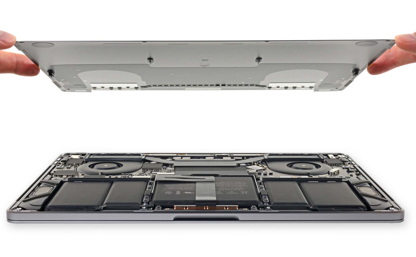 MacBook Pro 2018 có pin và loa lớn hơn, SSD vẫn hàn chết, cục sạc mới, 1/10 điểm iFixit