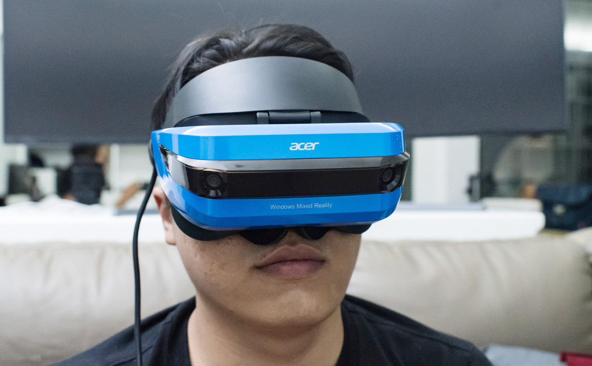 Các kính VR sắp tới sẽ kết nối vào máy tính chỉ qua 1 sợi cáp USB-C mà thôi