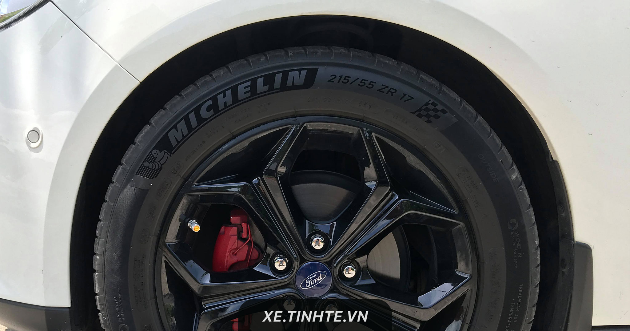 Michelin lên kế hoạch dùng gỗ và ứng dụng công nghệ in 3D để sản xuất lốp xe