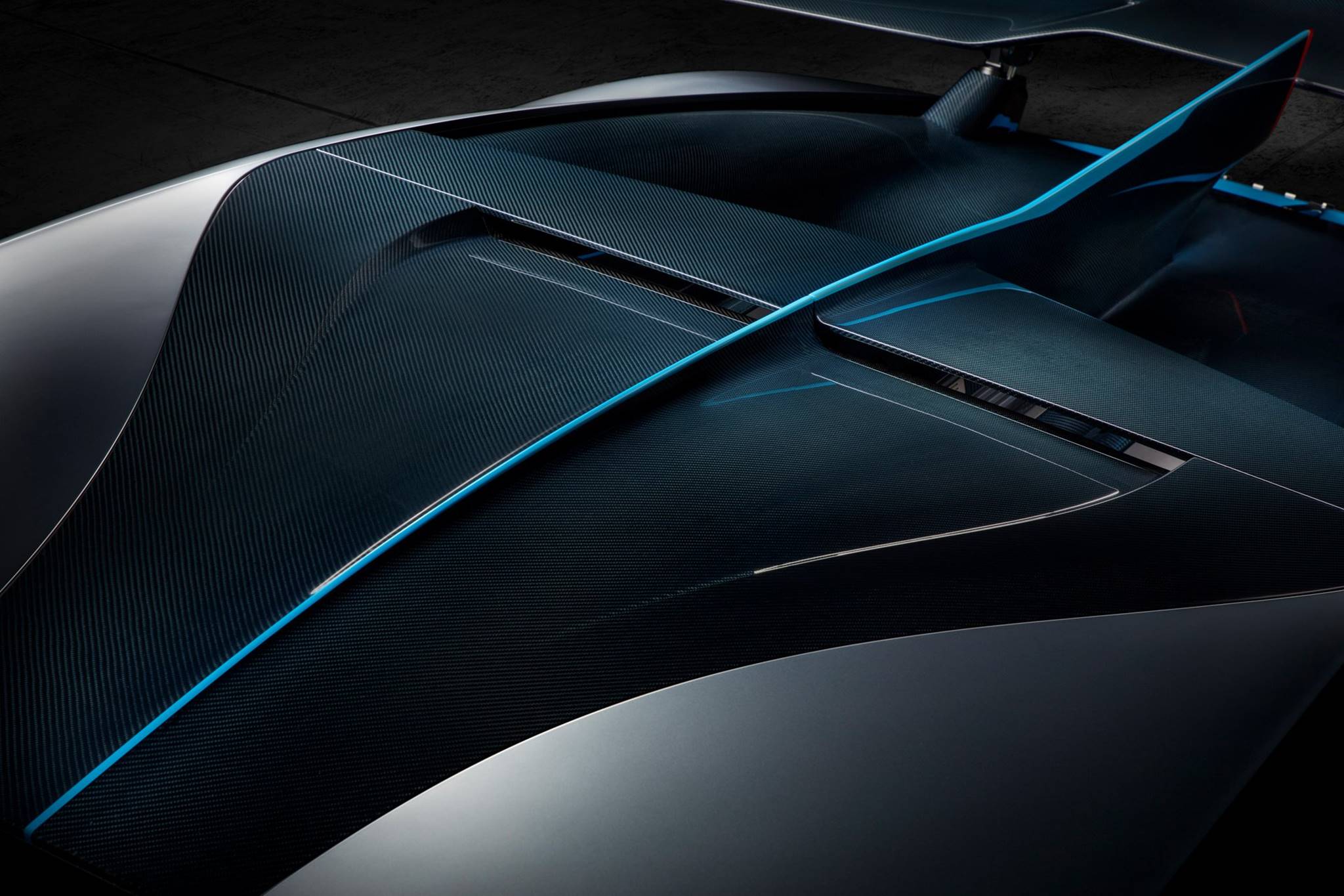 Đang tải Bugatti_Divo_2019_Xe_Tinhte_016.jpg…