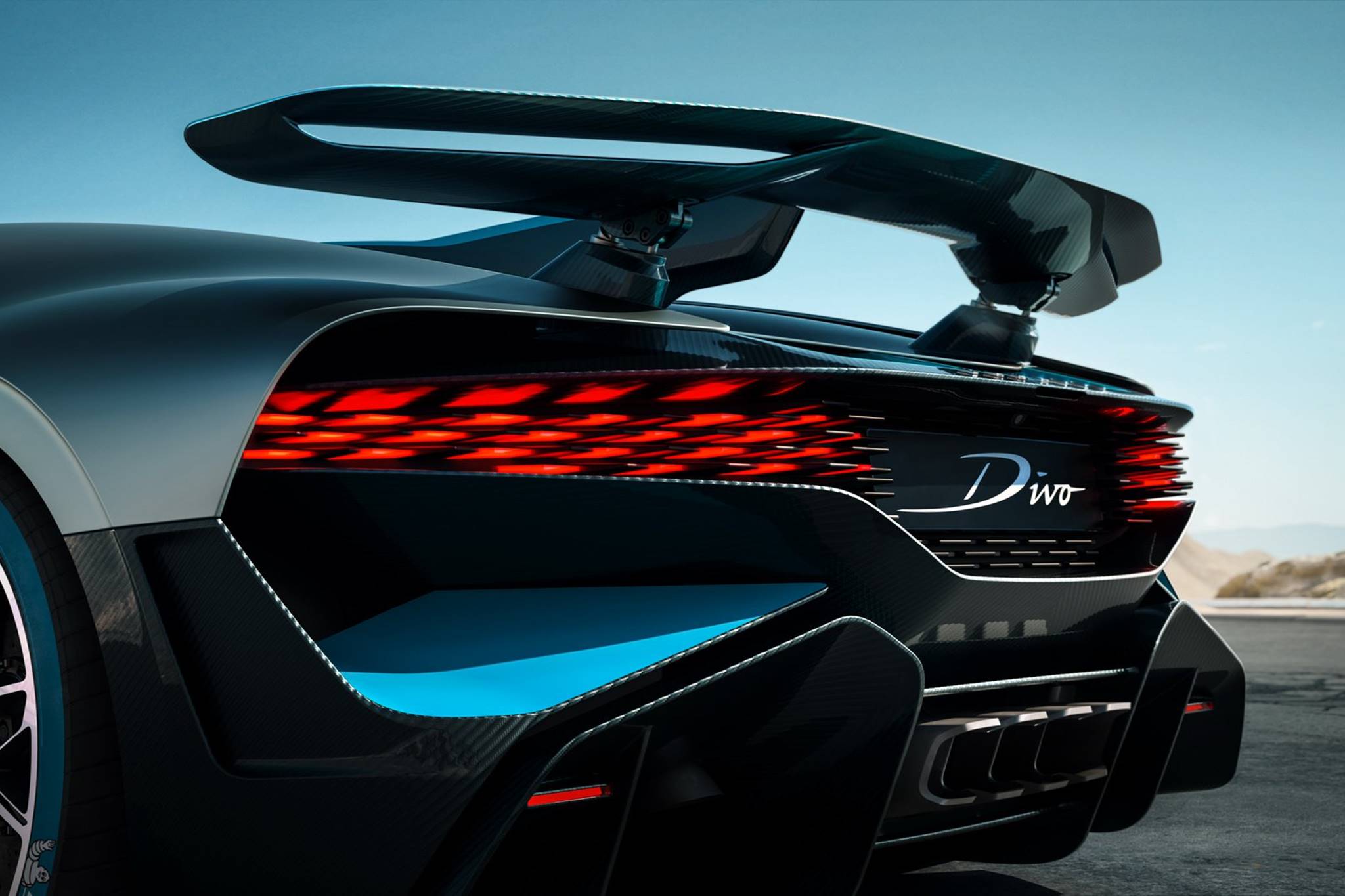 Đang tải Bugatti_Divo_2019_Xe_Tinhte_017.jpg…