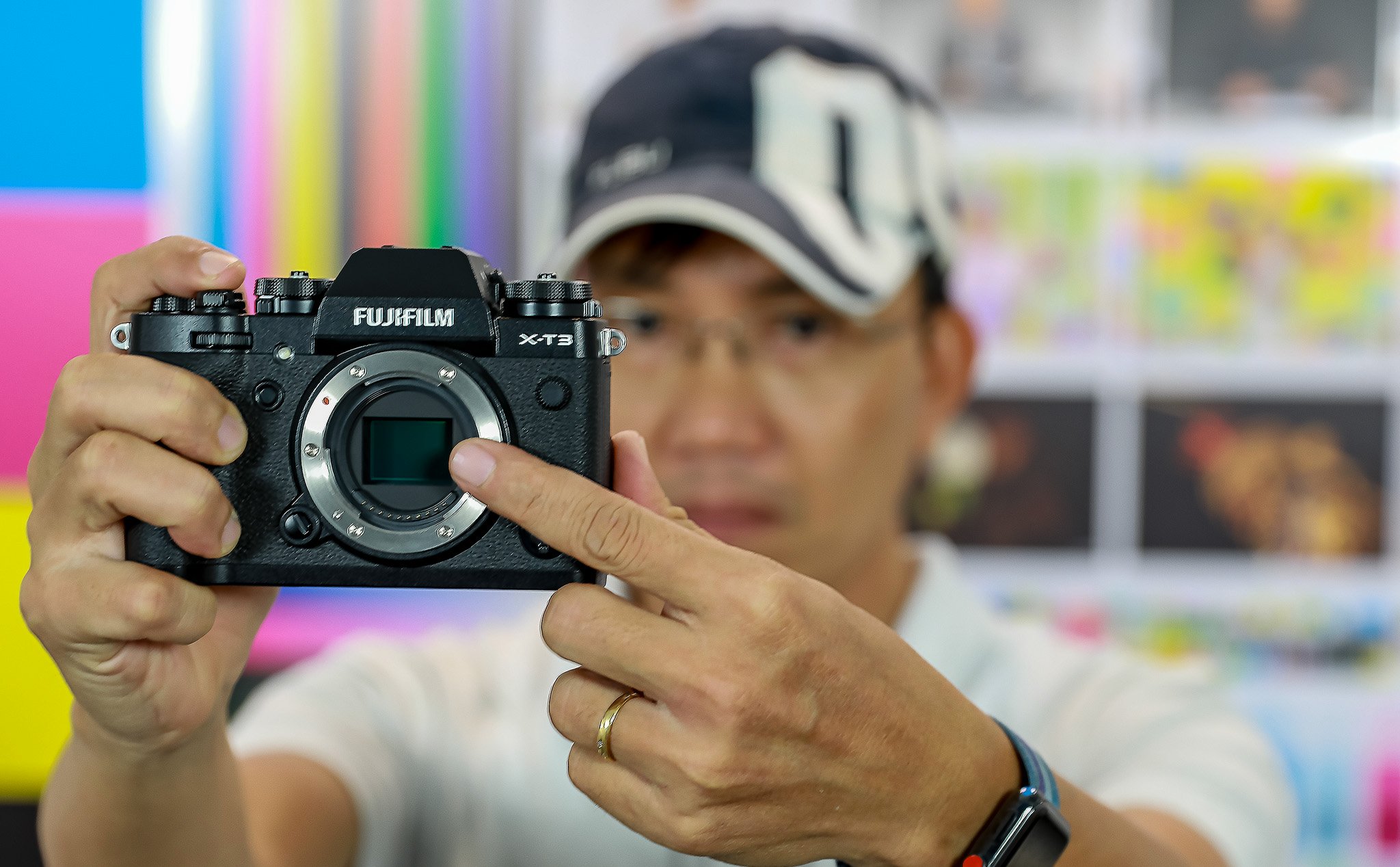 Trên tay máy ảnh Fujifilm X-T3: Thân máy như X-T2 với nhiều nâng cấp công nghệ