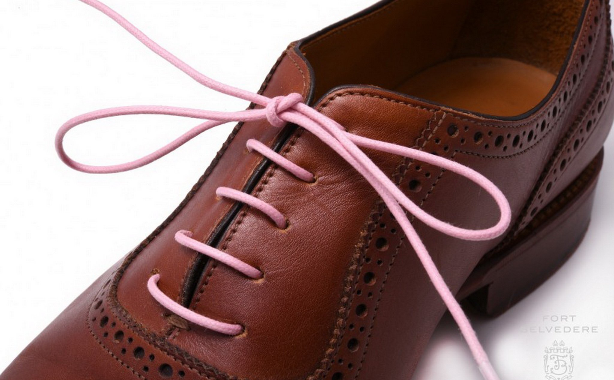 cách buộc dây giày không bị tuột