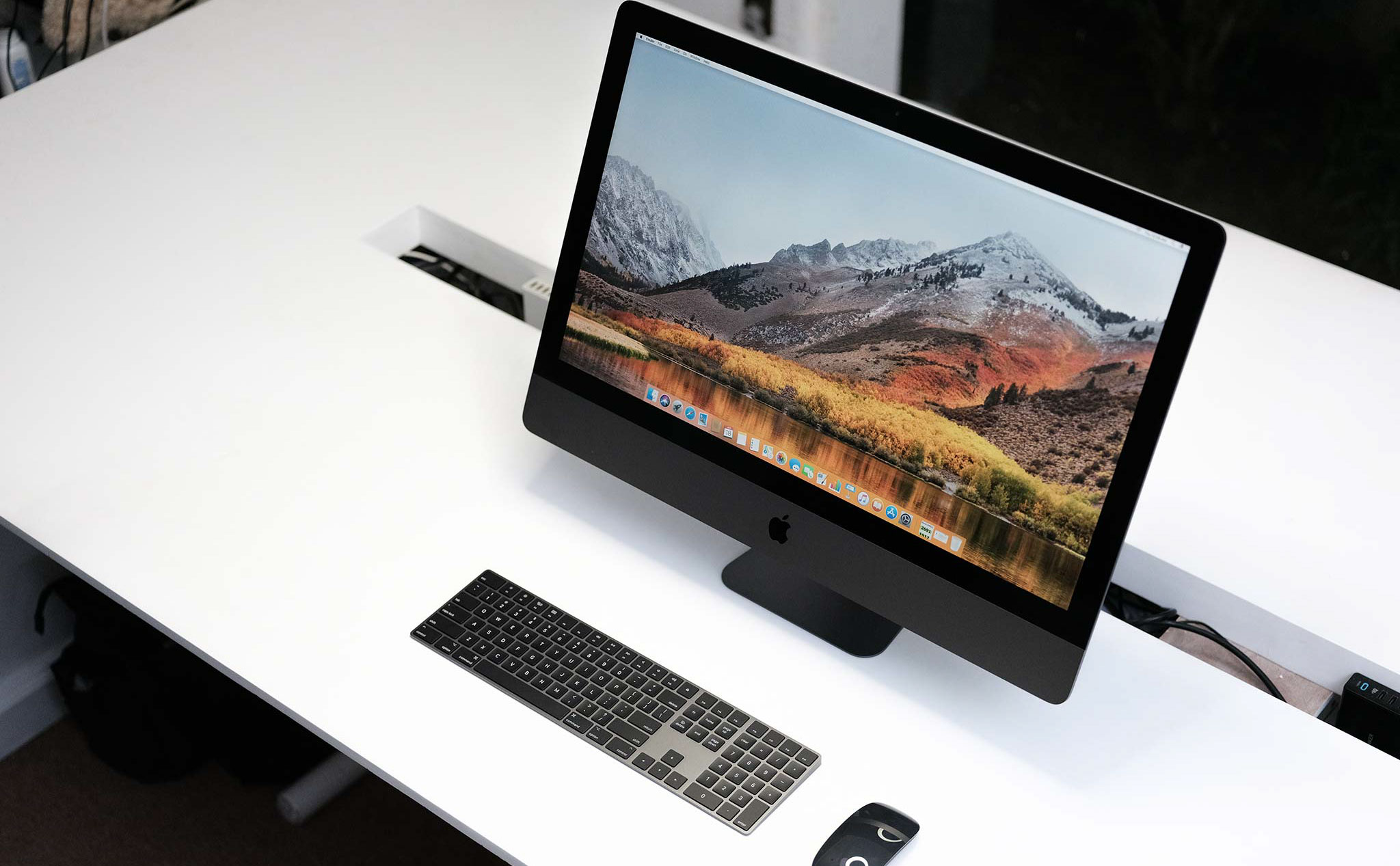 Apple sử dụng phần mềm để chặn bên thứ ba sửa Macbook Pro và iMac Pro