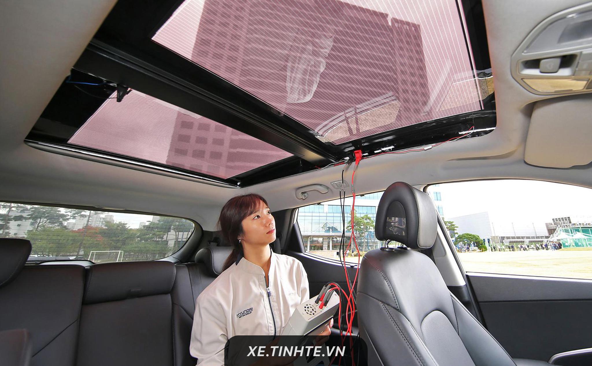 Hyundai đang phát triển hệ thống pin năng lượng mặt trời đặt trên nóc xe