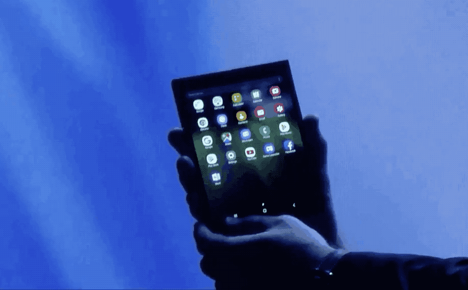 Nguyên mẫu điện thoại màn hình gập của Samsung: gập đôi lại như sổ, "trang bìa" biến thành màn hình