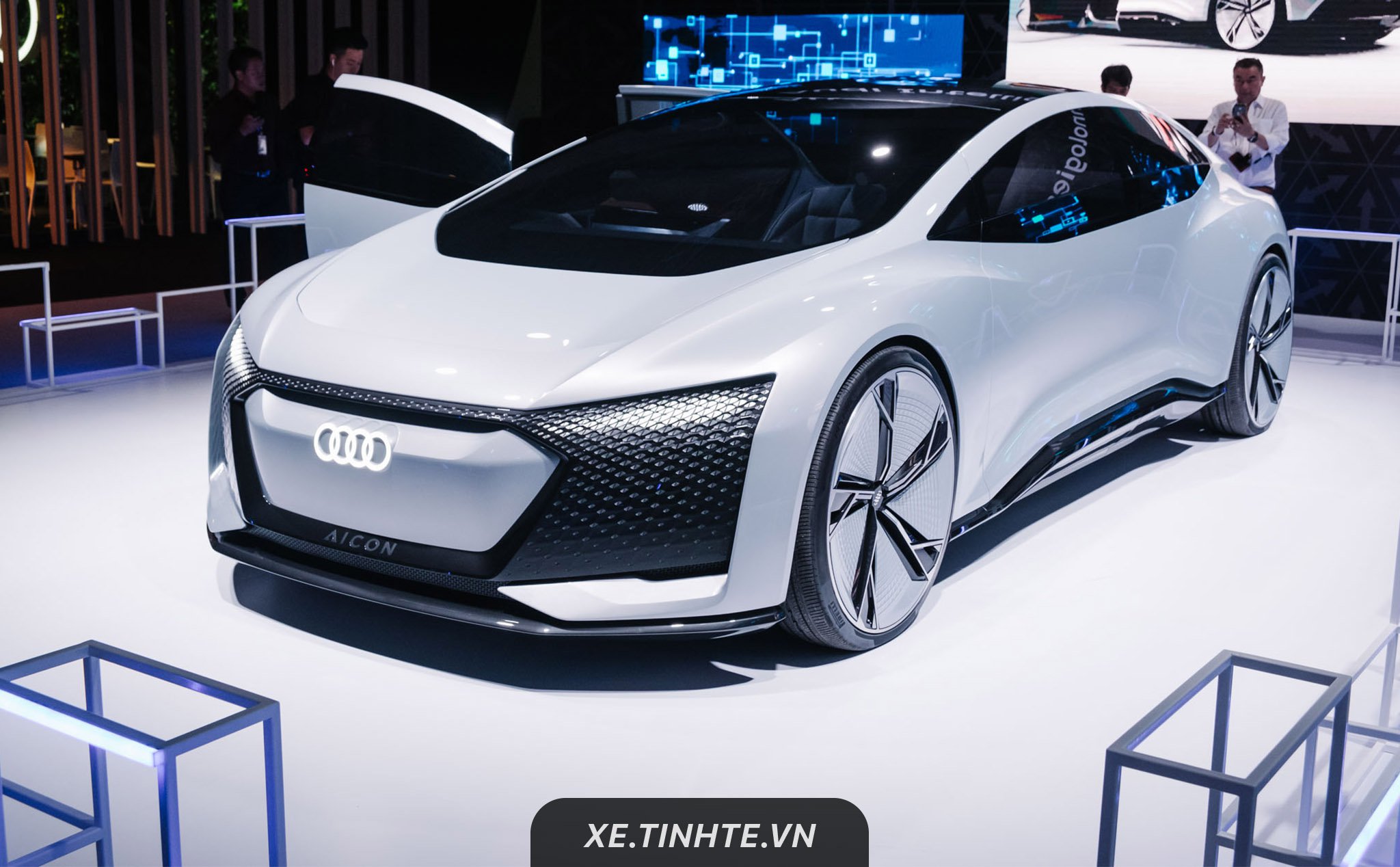 [Video] Xem chi tiết Concept Audi Aicon: tự hành hoàn toàn cấp độ 5, chạy được 800 km